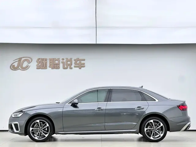 Audi A4L — Фото автомобиля 3
