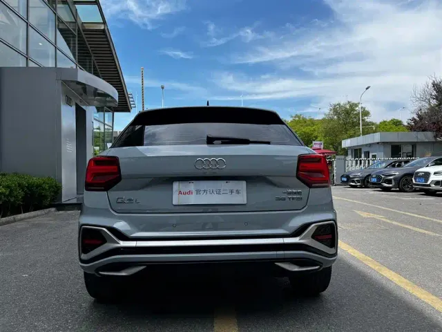 Audi Q2L — Фото автомобиля 6