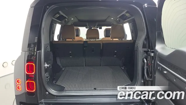 Land Rover Defender L663 — Фото автомобиля 28