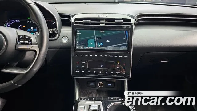 Hyundai Tucson Tucson (NX4) Дизель 2.0 2WD — Фото автомобиля 13