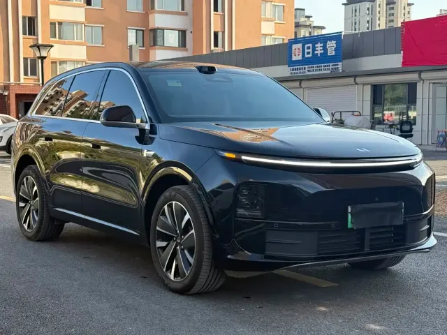 Li Auto L6 — Фото автомобиля 3