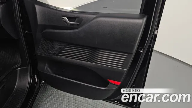 Hyundai Staria — Фото автомобиля 25