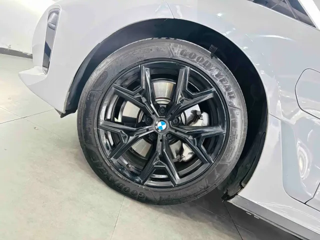 BMW i3 — Фото автомобиля 7