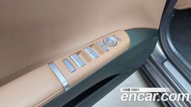 Hyundai Grandeur GN7 — Фото автомобиля 27