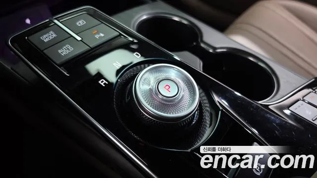 Kia K8 — Фото автомобиля 12
