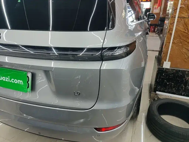 Li Auto L9 — Фото автомобиля 7