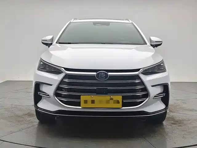 BYD Tang — Фото автомобиля 2