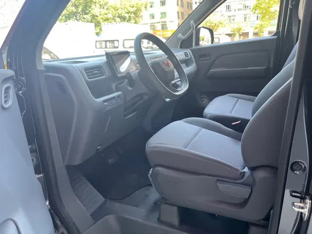 Wuling Yangguang Pro — Фото автомобиля 10