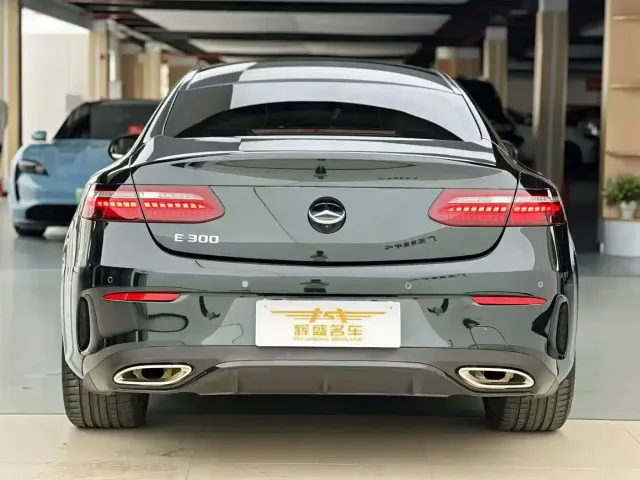Mercedes-Benz E-Class — Фото автомобиля 9