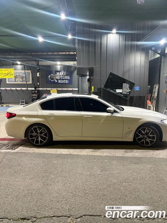BMW 5 Series G30 — Фото автомобиля 4