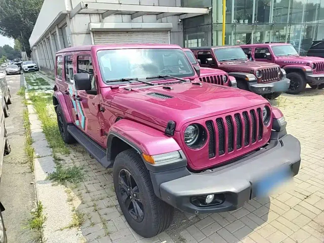 Jeep Wrangler — Фото автомобиля 3