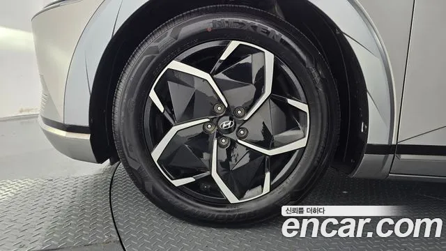 Hyundai Ioniq 5 — Фото автомобиля 5