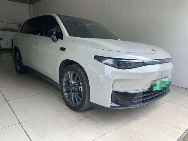 Leapmotor C10 — Фото автомобиля 3