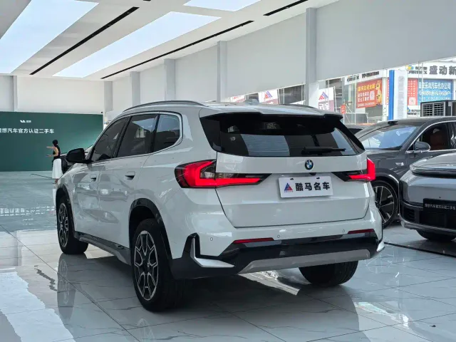 BMW X1 — Фото автомобиля 12