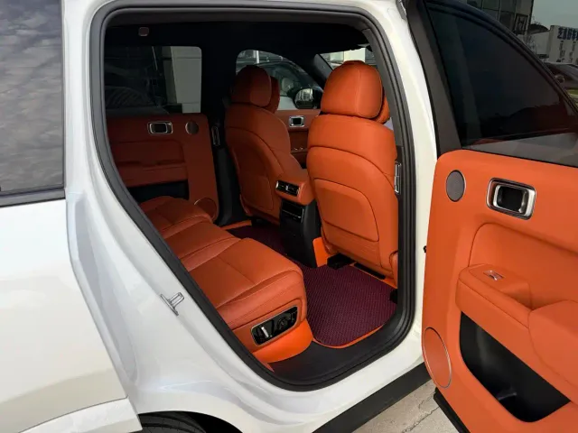 Li Auto L7 — Фото автомобиля 12