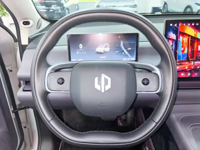 Leapmotor C10 — Фото автомобиля 17