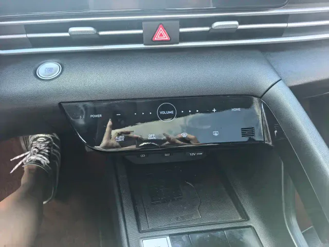 Hyundai Elantra — Фото автомобиля 8