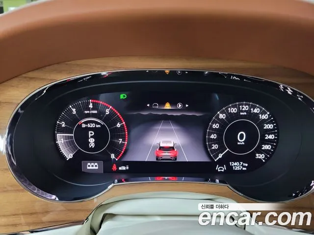 Bentley Bentayga Bentayga 4.0 V8 Atelier Edition — Фото автомобиля 8