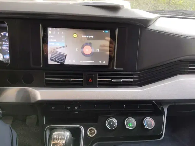 Dongfeng Yufeng — Фото автомобиля 12