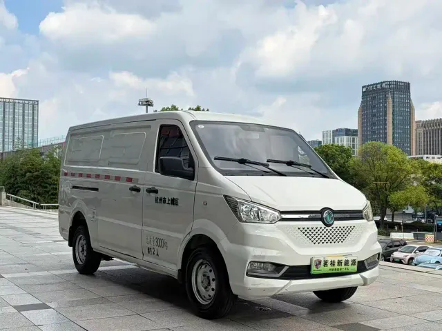 Dongfeng Yufeng Yufeng EM26 — Фото автомобиля 3