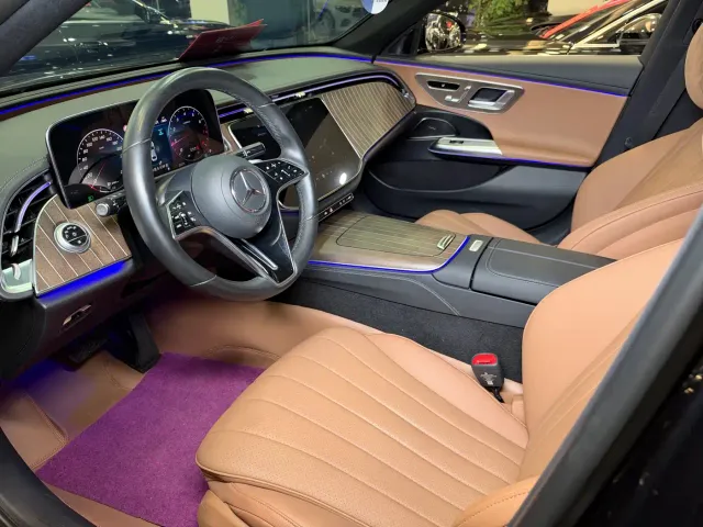 Mercedes-Benz E-Class — Фото автомобиля 8