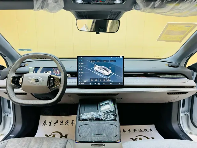 Geely Galaxy Xingyao 8 — Фото автомобиля 5