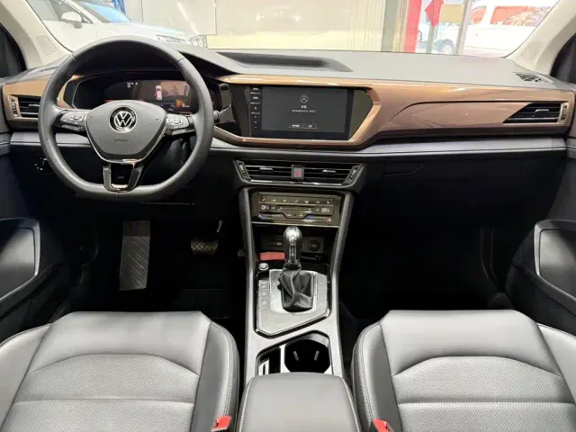 Volkswagen Tharu — Фото автомобиля 7