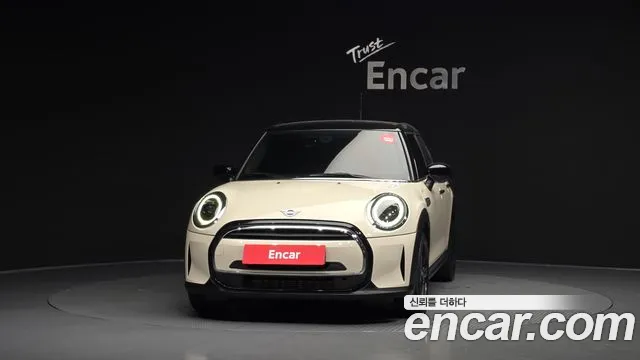Mini Cooper Cooper 5 дверей Classic — Фото автомобиля 3