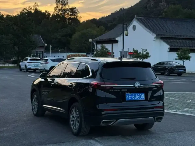 Buick Envision Plus — Фото автомобиля 7