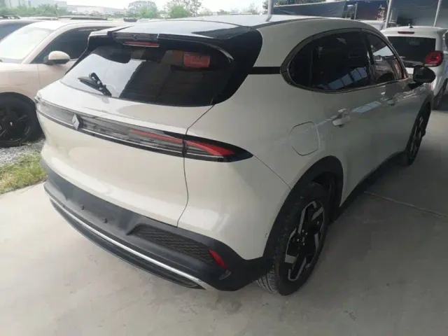 Baojun Baojun Yunhai 2024 140km Plug-in Hybrid — Фото автомобиля 6