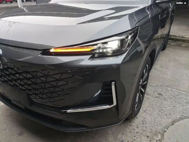 Changan CS55PLUS PHEV — Фото автомобиля 23