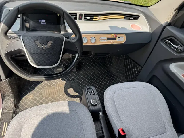 Wuling Hongguang Mini EV — Фото автомобиля 9