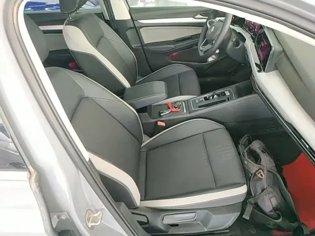 Volkswagen Golf — Фото автомобиля 24