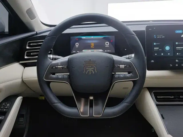 BYD Qin L — Фото автомобиля 15