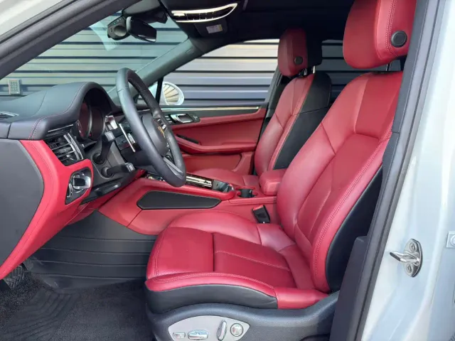 Porsche Macan — Фото автомобиля 8