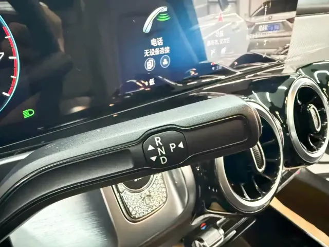 Mercedes-Benz GLB-Class — Фото автомобиля 12