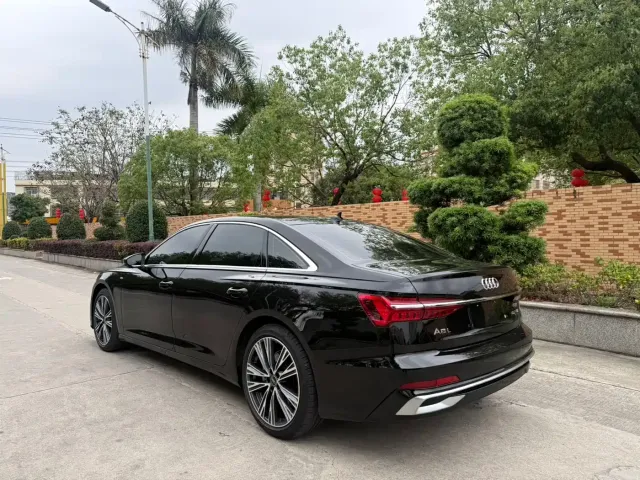 Audi A6L — Фото автомобиля 5