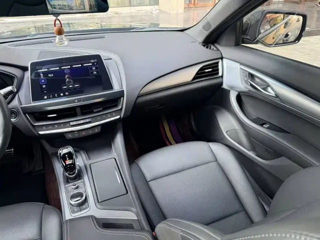 Cadillac CT5 — Фото автомобиля 4