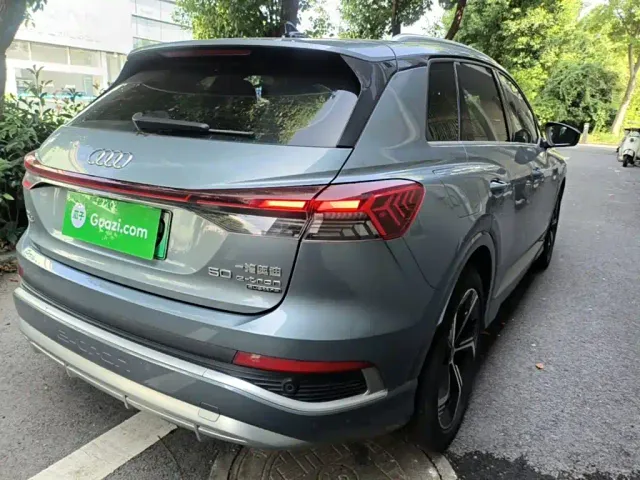 Audi Q4 e-tron — Фото автомобиля 7