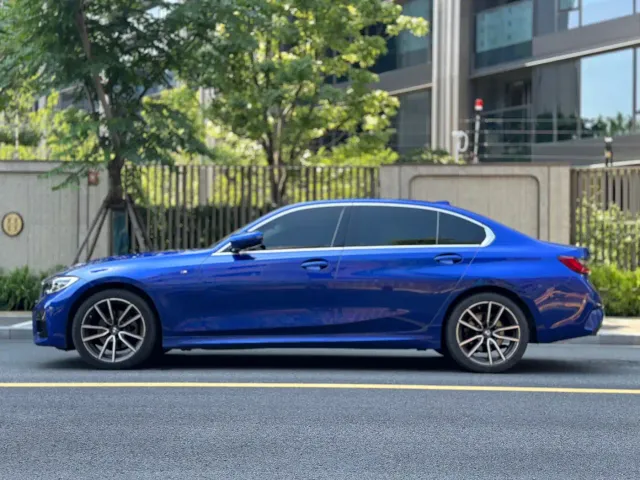 BMW 3 Series — Фото автомобиля 7