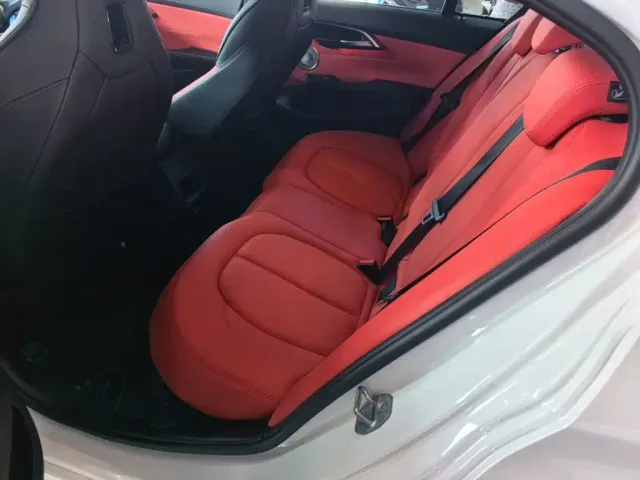 BMW 1 Series — Фото автомобиля 16