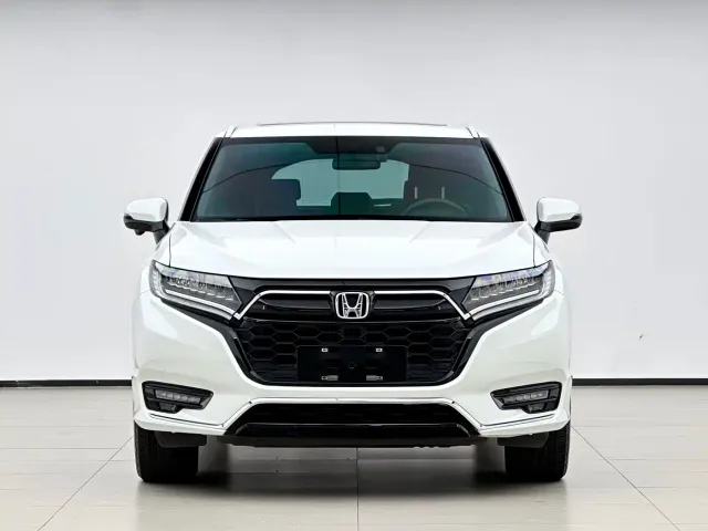 Honda UR-V — Фото автомобиля 2