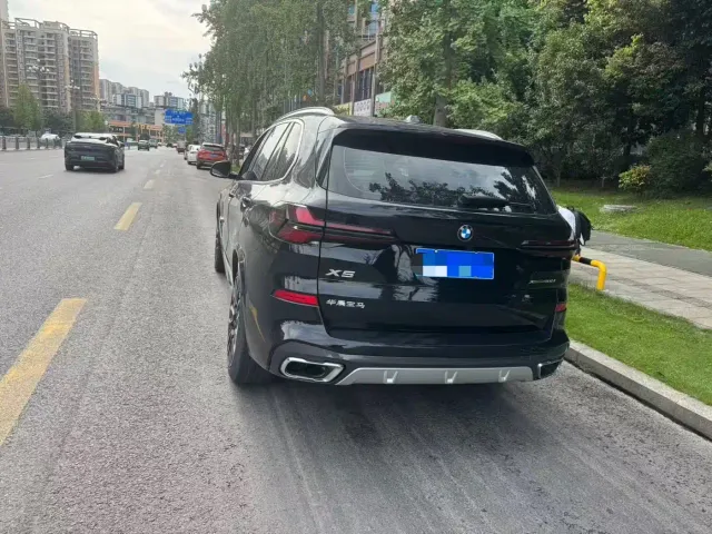 BMW X5 — Фото автомобиля 8