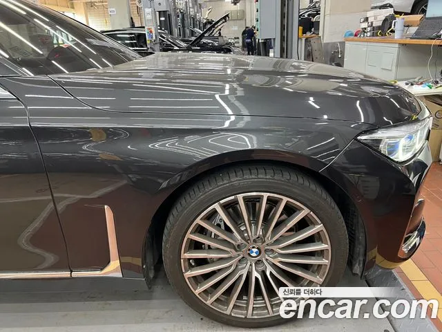 BMW 7 Series G11 — Фото автомобиля 6