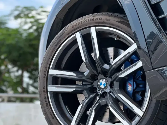 BMW BMW X5 M 2022 X5 M — Фото автомобиля 14