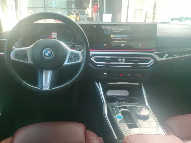 BMW i3 — Фото автомобиля 12