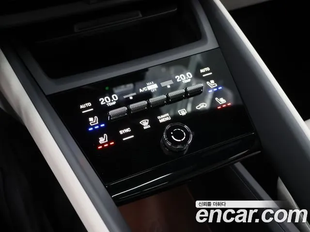 Porsche Macan Electric — Фото автомобиля 18