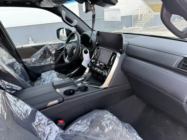 Lexus LX — Фото автомобиля 20