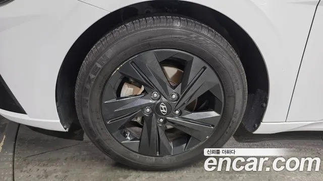 Hyundai AVANTE Avante (CN7) — Фото автомобиля 5