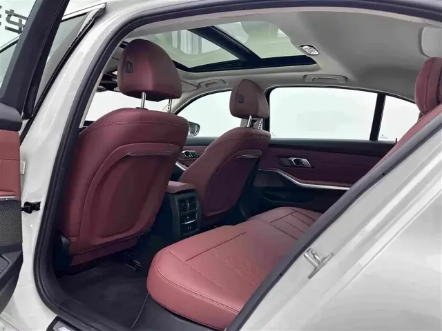 BMW 3 Series — Фото автомобиля 21